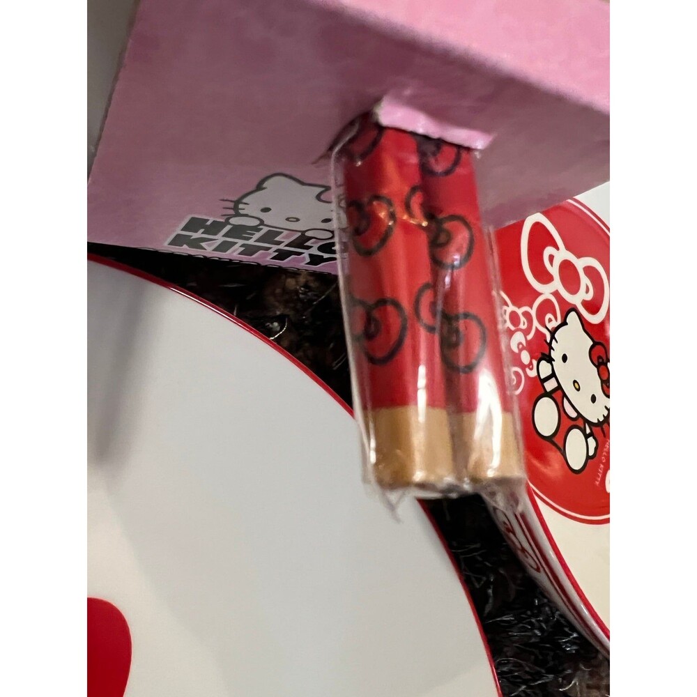 Hello Kitty Dinnerware Set - Picture 5 of 7